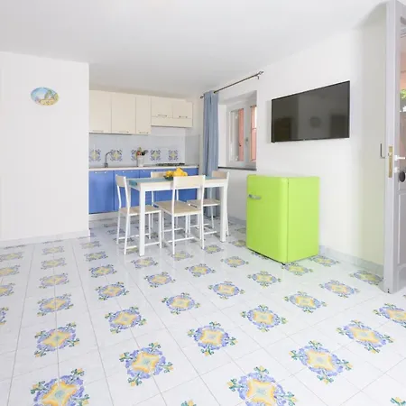 Mediterraneo Bed & Breakfast *