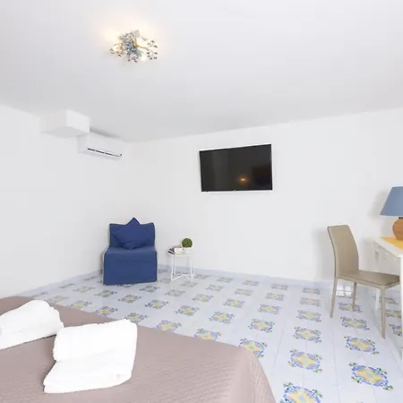 Mediterraneo Bed & Breakfast *