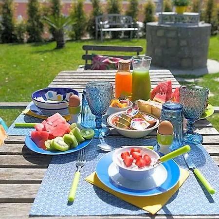 Mediterraneo Bed and breakfast 4*